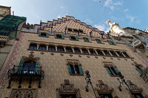 Barcelona Audio guide: Explore Casa Amatller