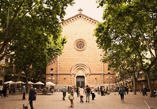 Barcelona Audio guide: Explore Plaza de la Virreina