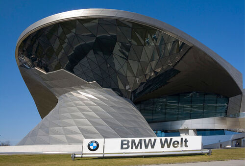 Munich Audio guide: Explore BMW Welt