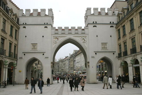 Munich Audio guide: Explore Karlstor