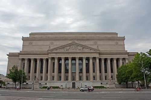 Washington D.C. Audio guide: Explore The National Archives