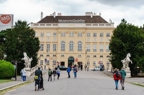 Vienna Audio guide: Explore MuseumsQuartier