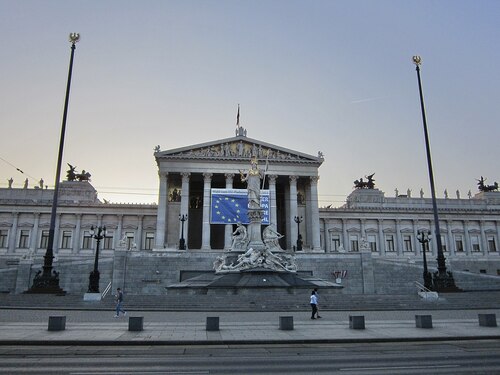 Vienna Audio guide: Explore Austrian Parliament Building