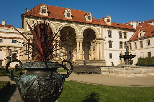 Prague Audio guide: Explore Waldstein Palace (Wallenstein Palace)