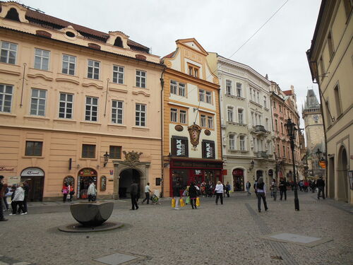 Prague Audio guide: Explore Celetná