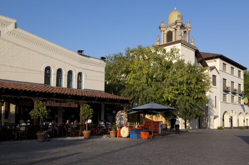 Los Angeles Audio guide: Explore Olvera Street