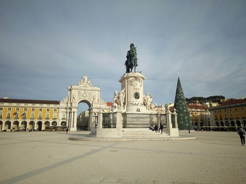 Lisbon Audio guide: Explore Praça do Comércio