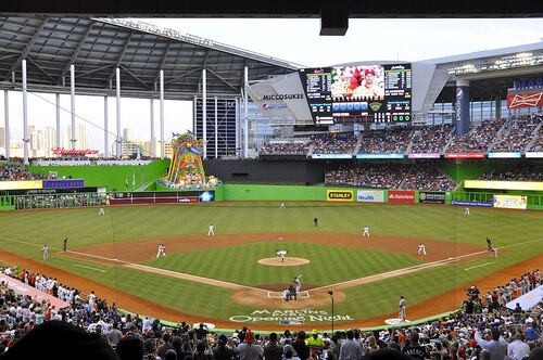 Guia de áudio de Miami: Explore Loandepot Park - Miami Marlins