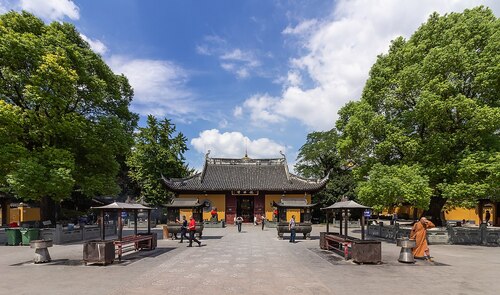 Shanghai Audio guide: Explore Longhua Temple