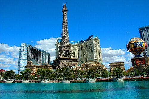 Las Vegas Audio guide: Explore The Eiffel Tower Experience at Paris Las Vegas