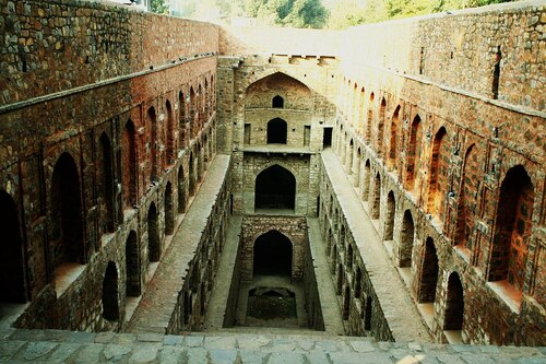 Delhi Audio guide: Explore Agrasen ki Baoli