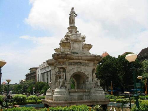 Mumbai Audio guide: Explore Flora Fountain