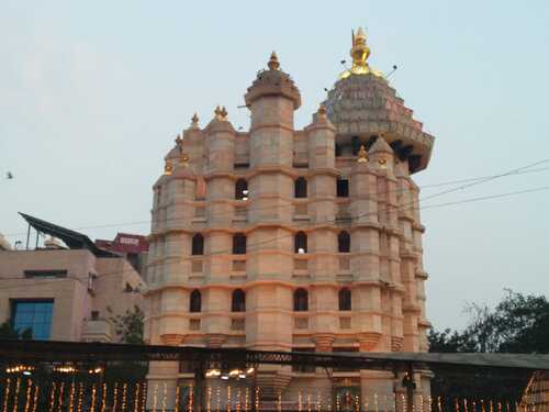 Mumbai Audio guide: Explore Siddhivinayak Temple