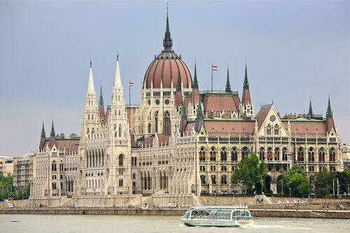 Budapest Audio guide: Explore Hungarian Parliament Building