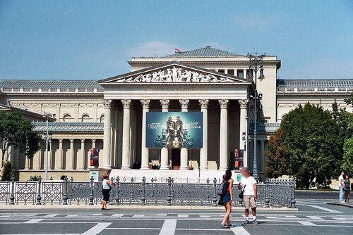 Budapest Audio guide: Explore Museum of Fine Arts