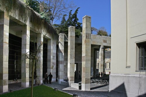 Budapest Audio guide: Explore Holocaust Memorial Center