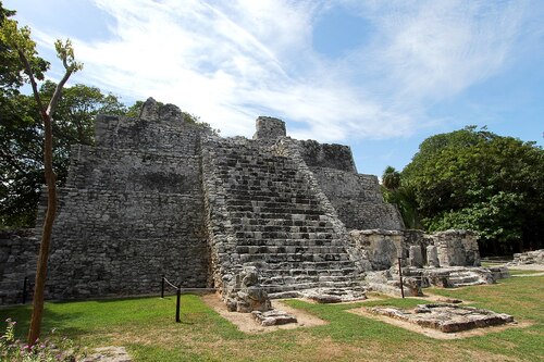 Cancun Audio guide: Explore El Meco Archaeological Site