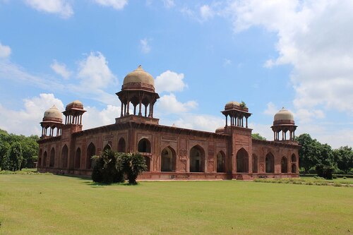 Guia de áudio de Agra: explore o túmulo de Mariam