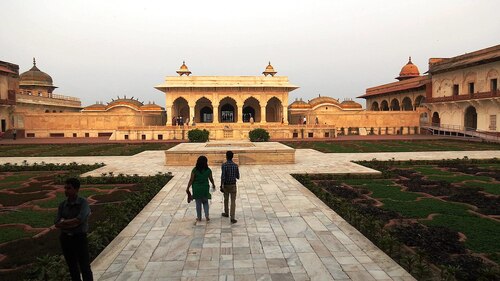 Audioguía de Agra: Explora Anguri Bagh