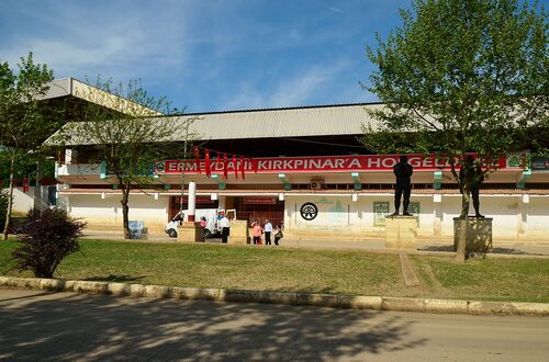 Audioguida di Edirne: esplora la Kırkpınar Oil Wrestling Arena