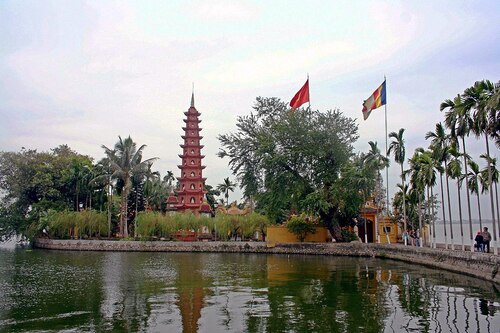 Hanoi Audio guide: Explore Tran Quoc Pagoda