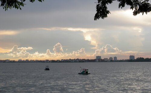 Hanoi Audio guide: Explore Tay Ho (West Lake) District