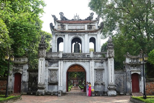 Hanoi Audio guide: Explore Temple of Literature