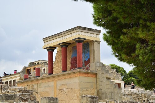 Heraklion Audio guide: Explore Palace of Knossos