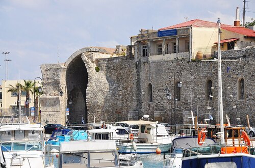 Heraklion Audio guide: Explore Heraklion Old Port