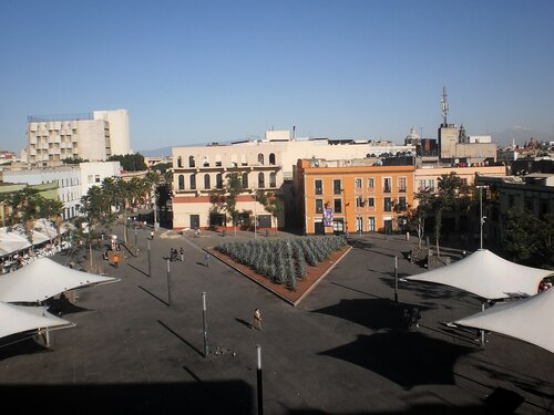 Mexico City Audio guide: Explore Plaza Garibaldi