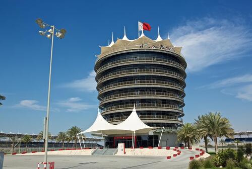 Audioguida Manama: esplora il circuito internazionale del Bahrain