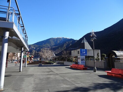 Audioguida Andorra la Vella: esplora Plaça del Poble