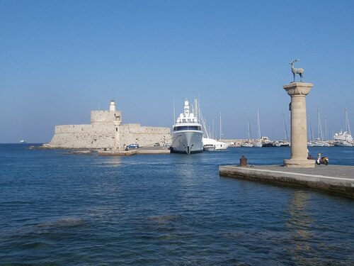 Rhodes Audio guide: Explore Mandraki Harbour