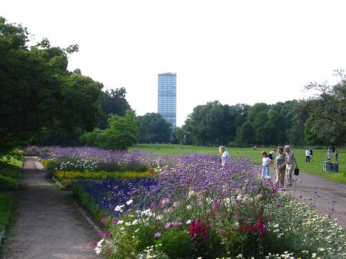 Berlin Audio guide: Explore Treptower Park