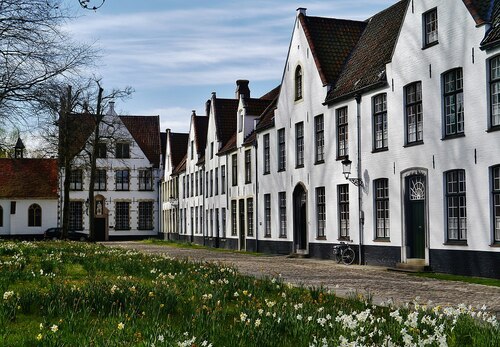 Bruges Audio guide: Explore Beguinage