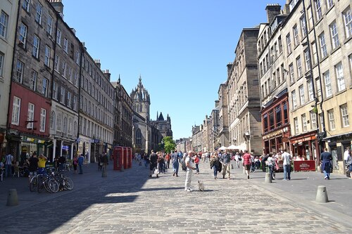 Edinburgh Audio guide: Explore The Royal Mile