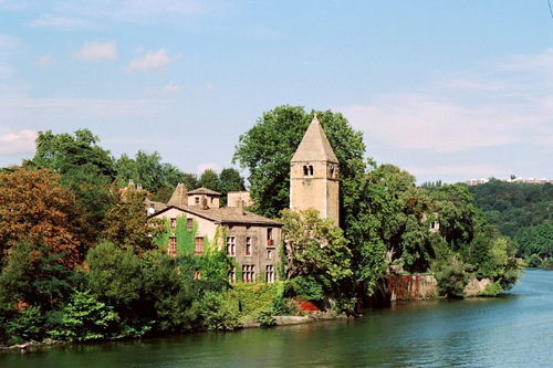 Lyon Audio guide: Explore Île Barbe