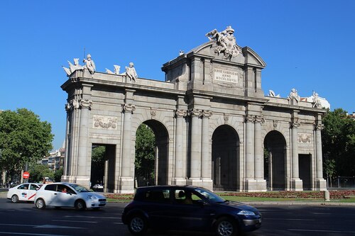 Madrid Audio guide: Explore Puerta de Alcalá