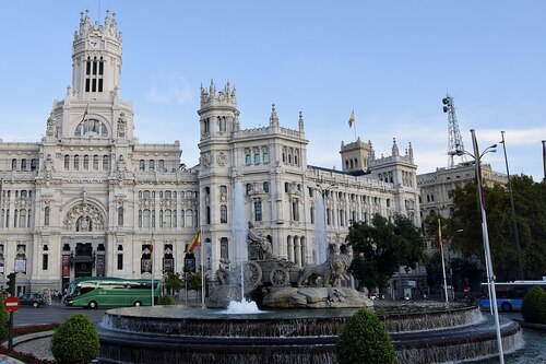 Madrid Audio guide: Explore Plaza de Cibeles