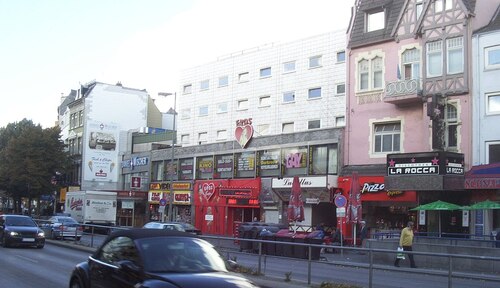 Hamburg Audio guide: Explore Reeperbahn