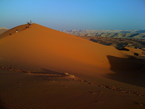 Guia de áudio de Riade: explore as dunas de areia vermelha