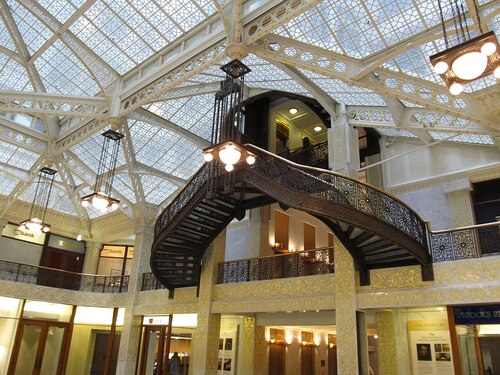 Chicago Audio guide: Explore The Rookery Building